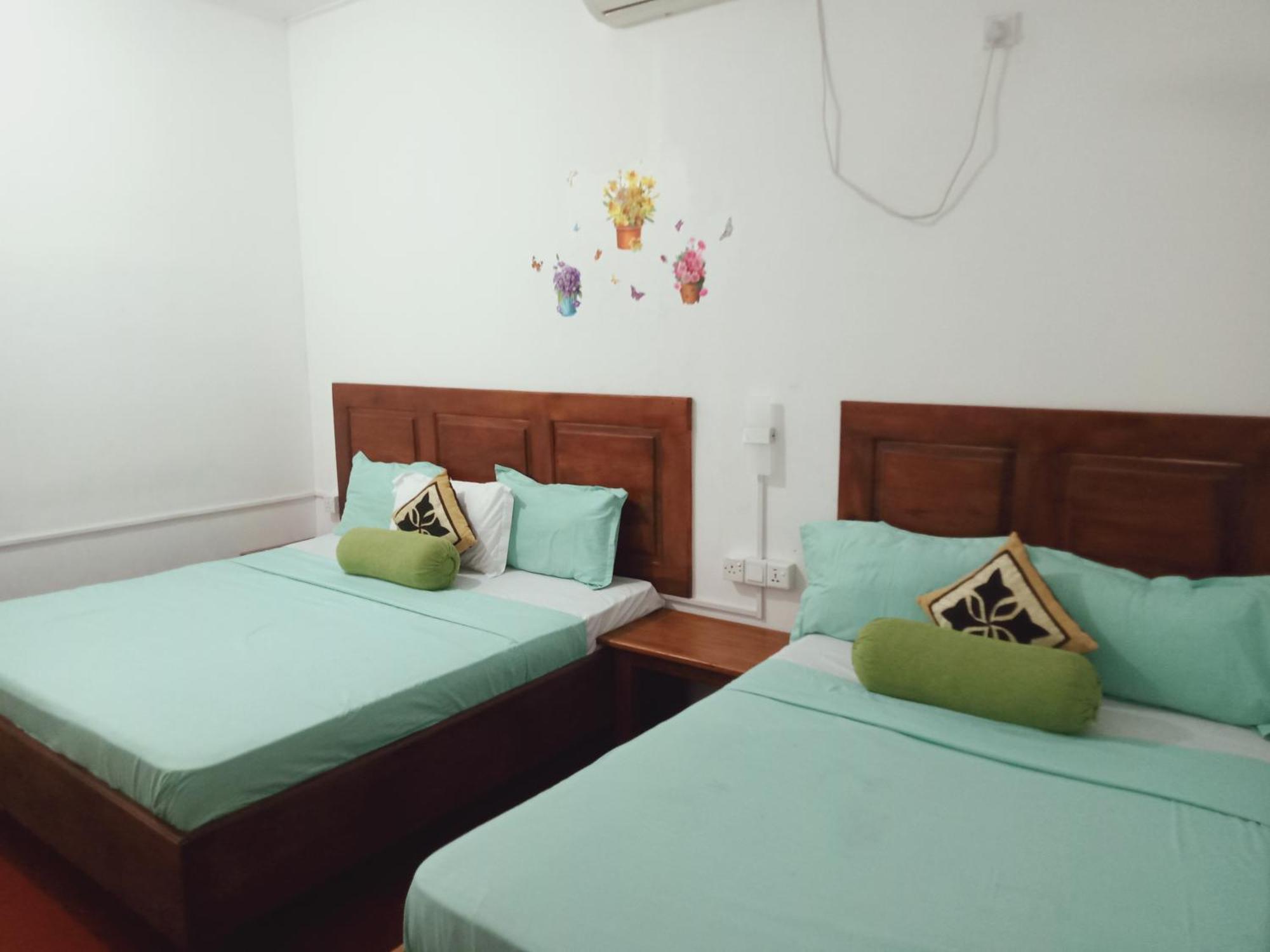 White Villa Hotel Trincomalee Exterior foto